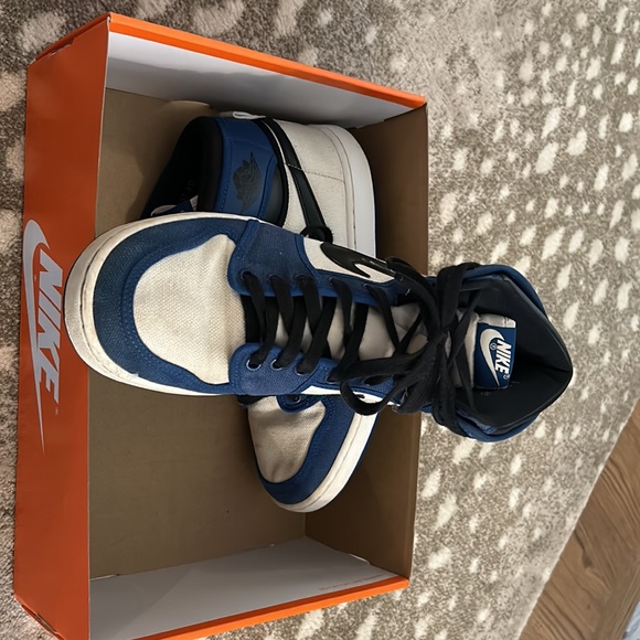 Nike Collectible Air Jordan 1 - AJKO.  Official Nike Air Jordan size 9, Men’s. - Picture 4 of 8